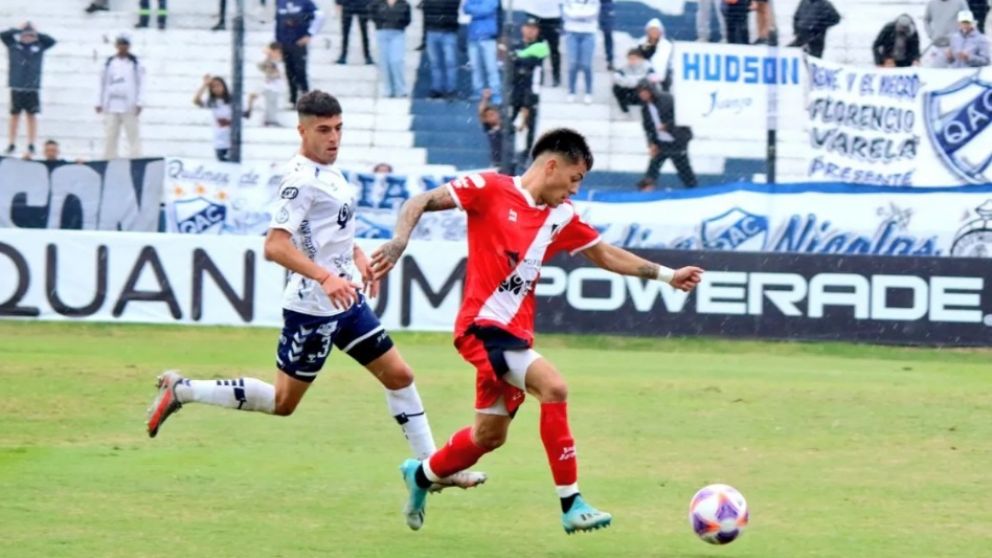 Quilmes goleó al Deportivo Maipú y se aseguró su participación en el reducido
