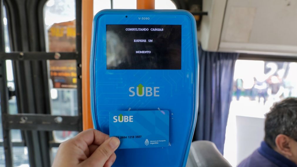 "Carga a Bordo" llega a 15 nuevas localidades del país: cómo funciona y dónde usarla