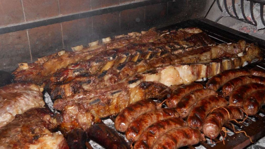 Aprovechá el descuento en carnicerías para un rico asado por el Día del Amigo: ¿Cómo ahorrar con Cuenta DNI?