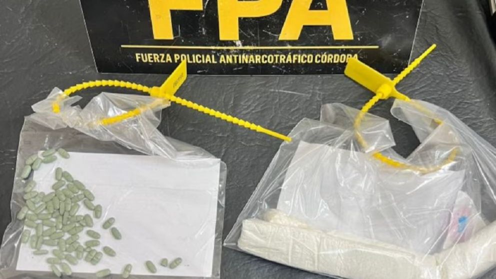 Una mujer pegó cocaína y psicofármacos en el cuerpo de su hija de 8 años para ingresarlo en una cárcel de Córdoba