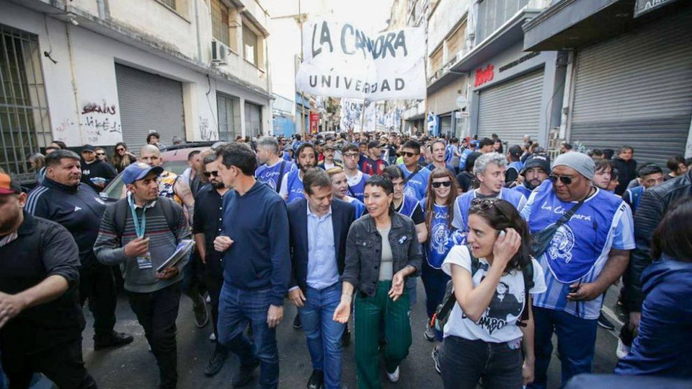 Mayra Mendoza, en la Marcha Federal Universitaria: "Por este camino vamos a un país sin igualdad real"