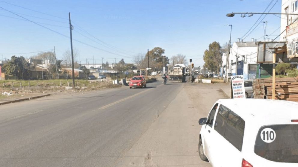 Motociclista embistió a dos niños en Quilmes Oeste: todos heridos y fuera de peligro