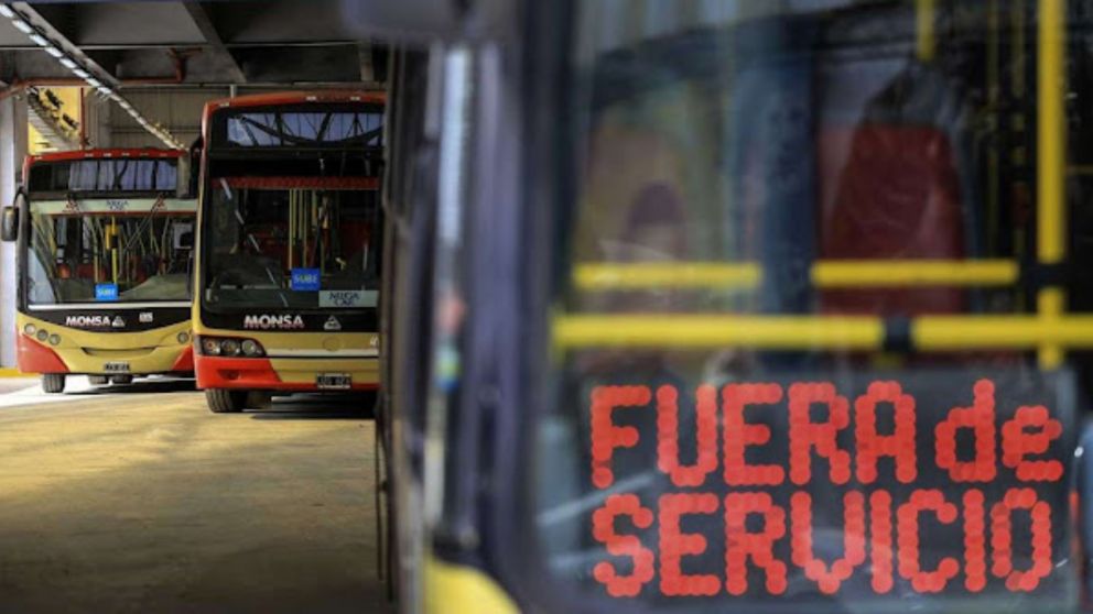 Resta saber qué pasará con el servicio de colectivos en la semana.