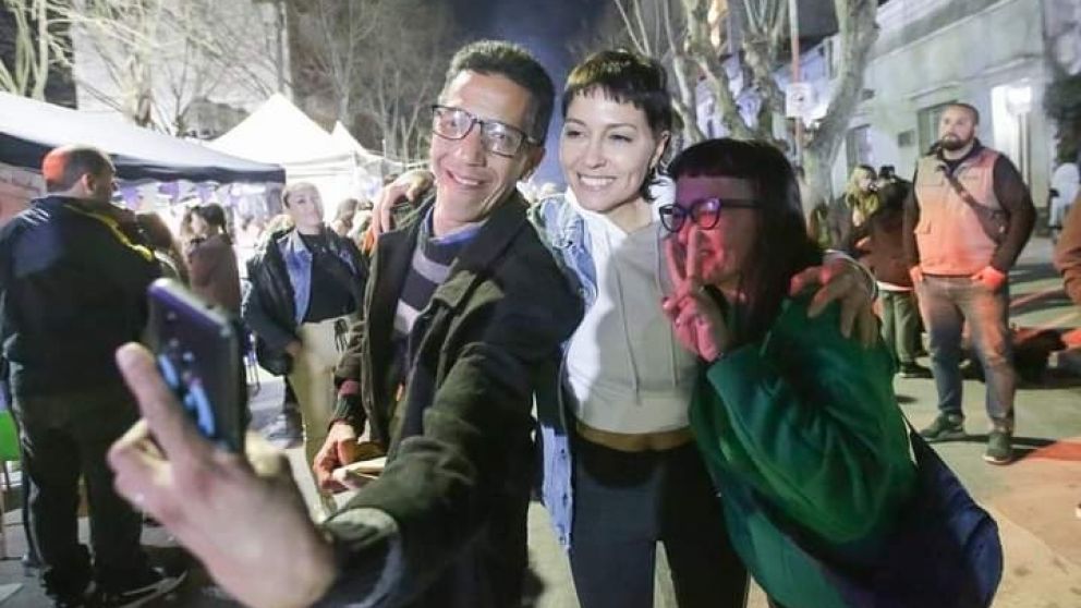 Miles de vecinos formaron parte de los Fogones de Bernal