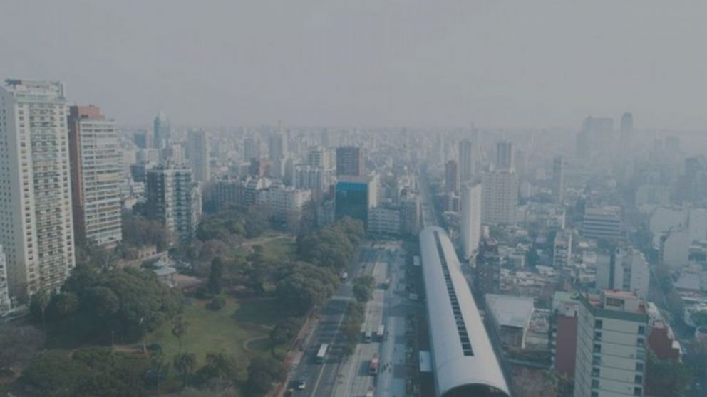 Una intensa cortina de humo cubrirá a la región del AMBA.