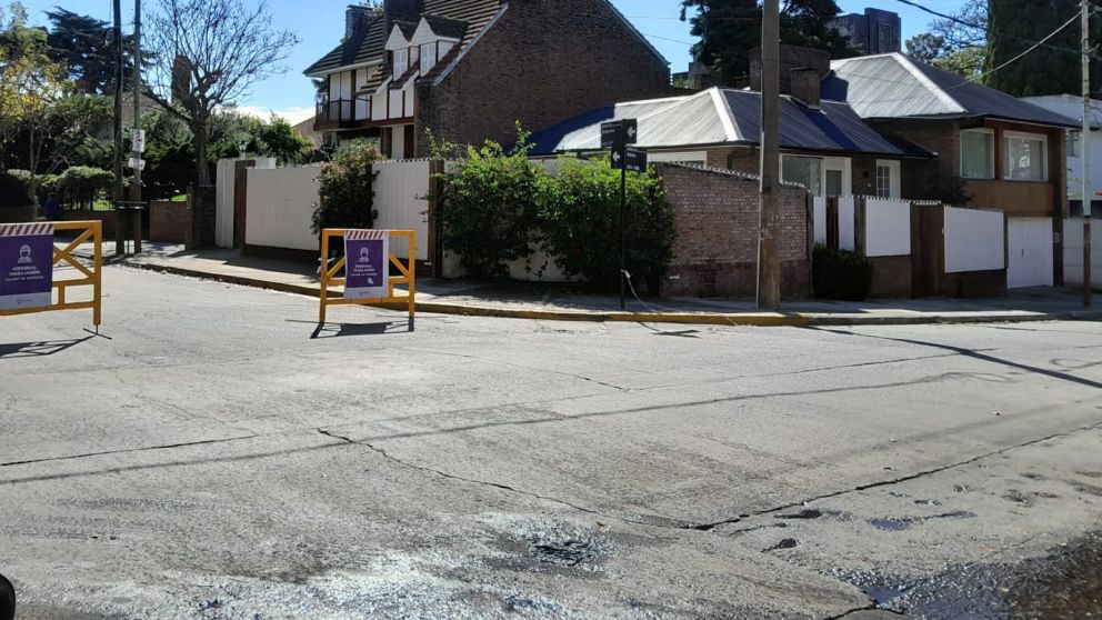 Varias calles del centro de Quilmes, cortadas por operativos de recolección de ramas