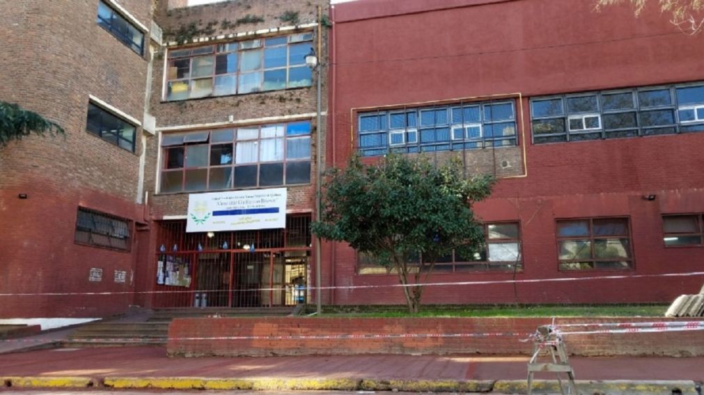 Conmoción en colegio de Quilmes Centro: alumna apuñaló a otra en el pecho