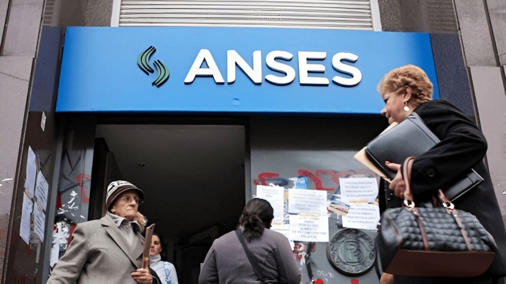 Los jubilados que están próximos a cobrar sus haberes deben prestar atención al detalle que comunicó ANSES (Imagen ilustrativa).