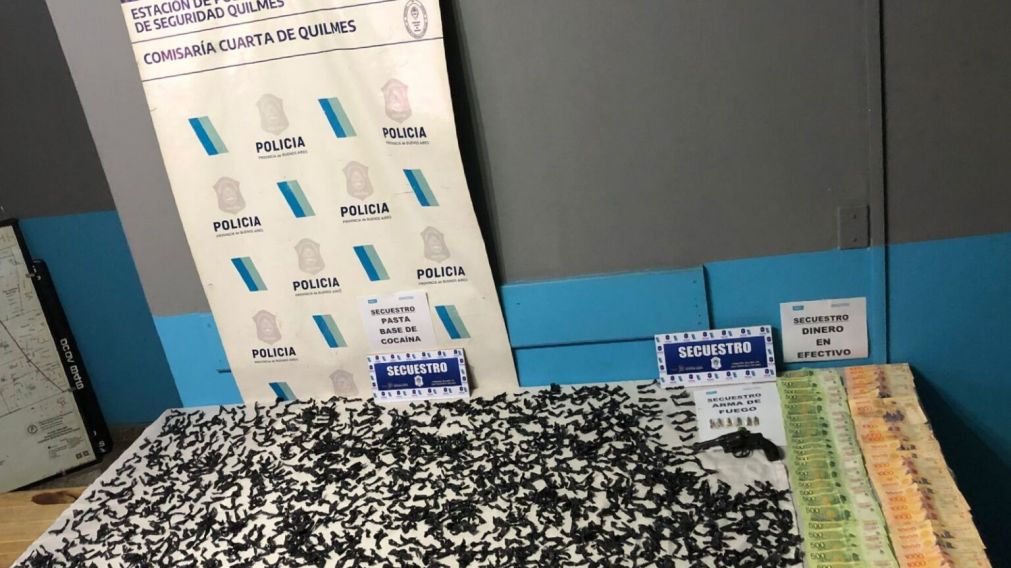 Cayó banda que vendía drogas en La Matera: tenían casi dos mil dosis de cocaína