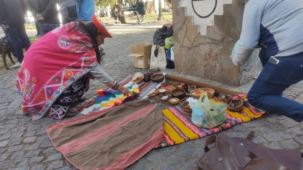 Día de Quilmes: ofrenda a la Pachamama y Ceremonia Ancestral en la Manzana Histórica