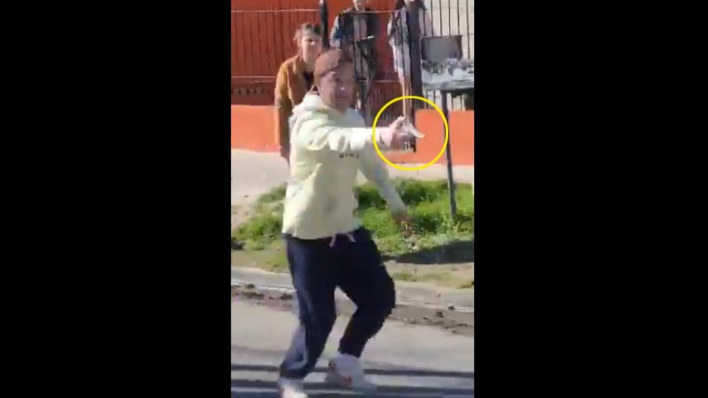 Berazategui: tenía domiciliaria y disparó contra sus vecinos