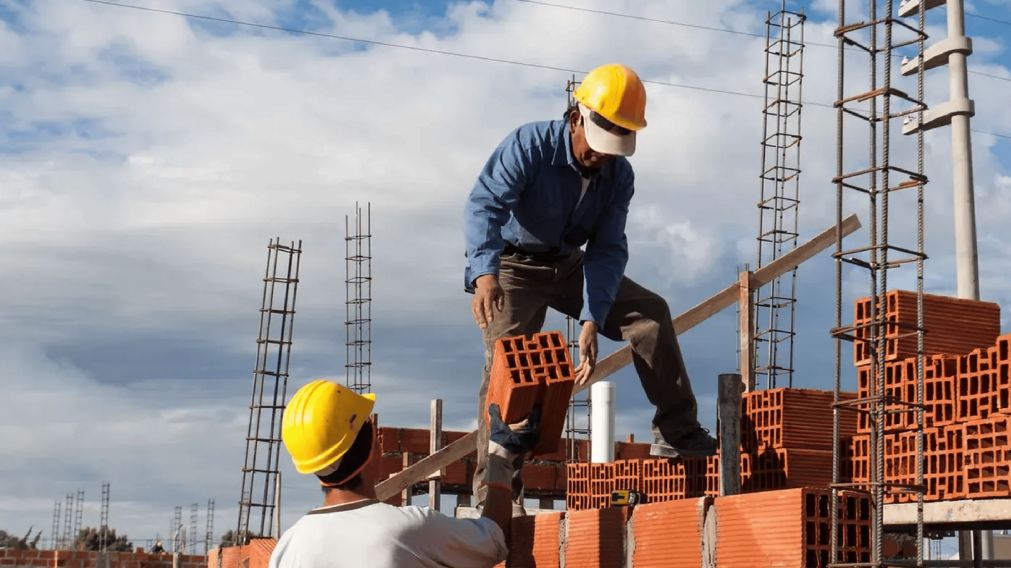 Agrupaciones opositoras a Olmedo preparan una movilizaci�n a UOCRA central