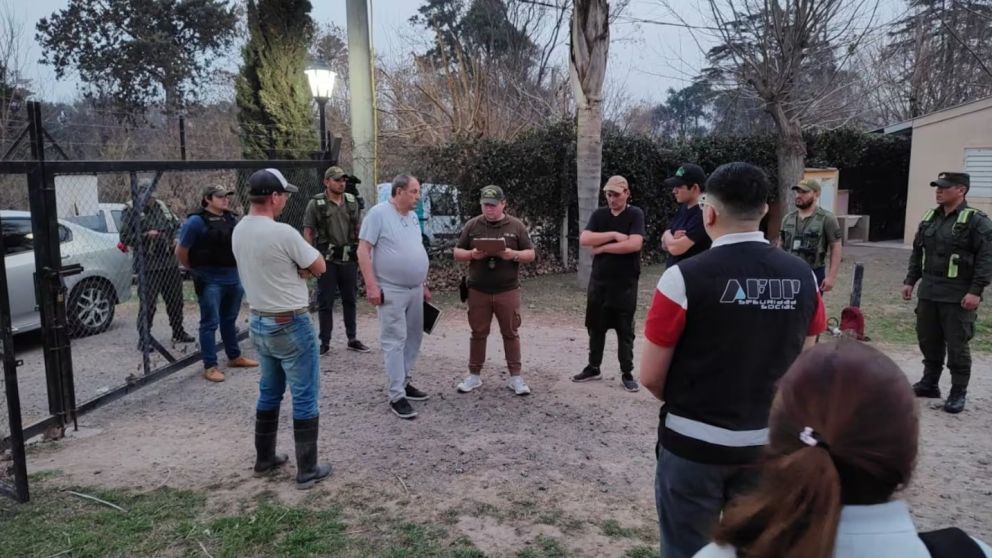 Florencio Varela: un total de 14 personas fueron rescatadas tras ser explotadas en campos de hortalizas