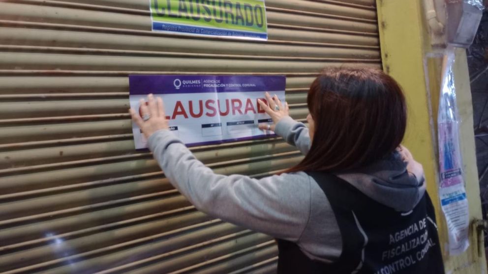 Quilmes: clausuran tres salones bailables