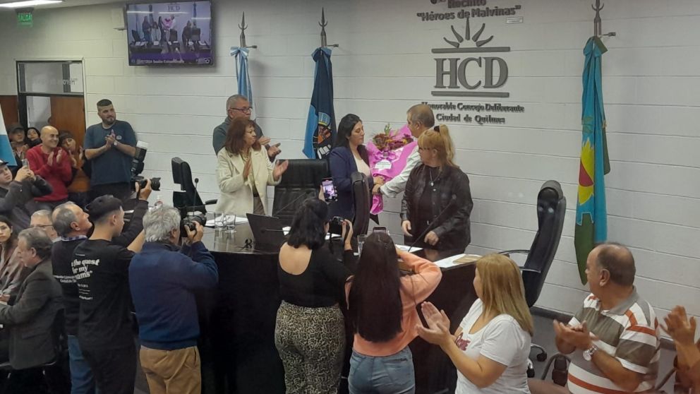 HCD: se oficiliazó la salida de Fabio Báez como presidente y en su lugar asumió Florencia Esteche