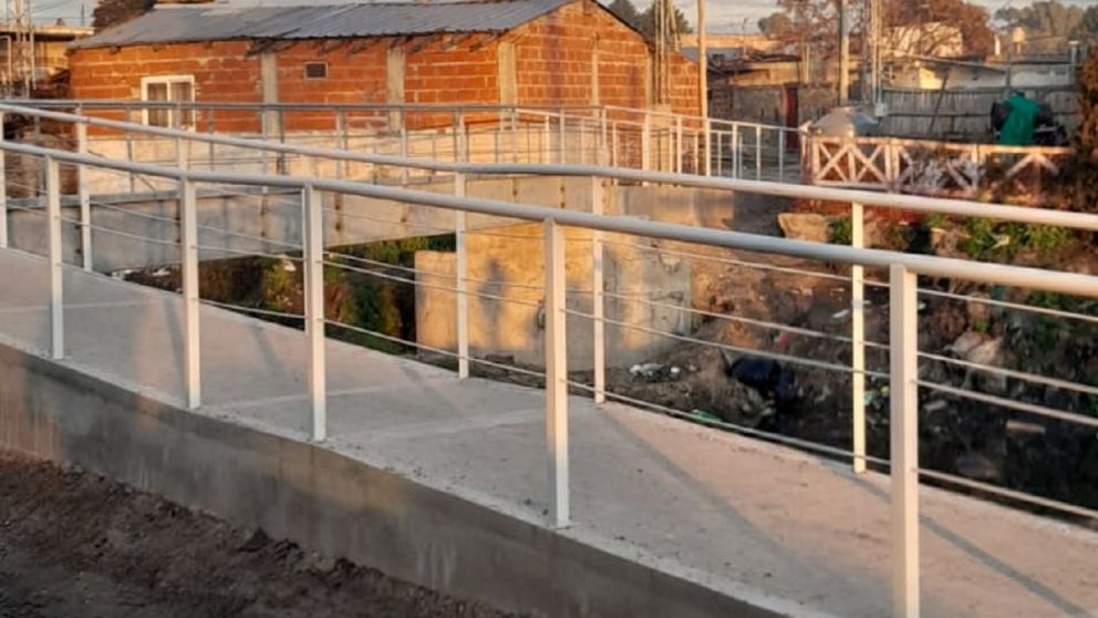 Reinauguraron puente peatonal que une Quilmes y Florencio Varela
