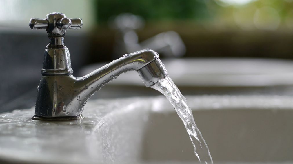 Faltante de agua en Lanús debido a tareas de emergencia por parte de AySA