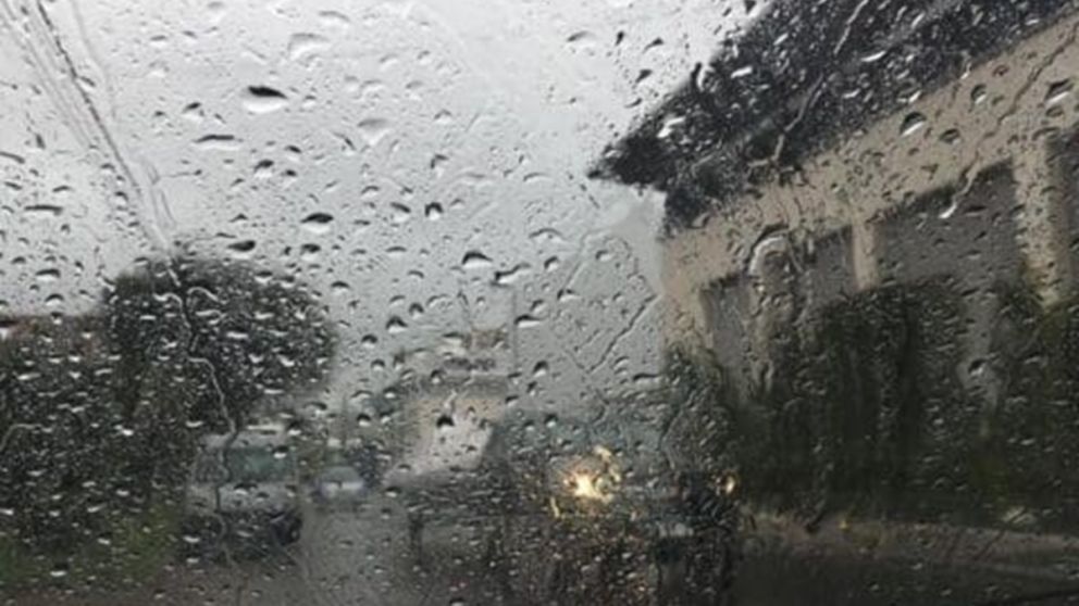 Frío y lluvia para Buenos Aires: ¿Cuándo “se cae el cielo”?