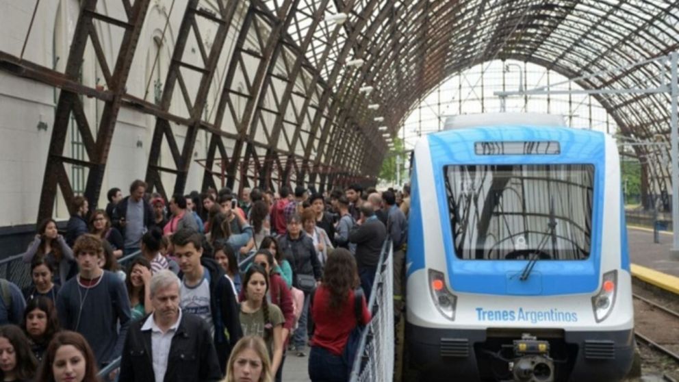 Se confirmó el paro de trenes para este martes, ¿a qué hora comienza?