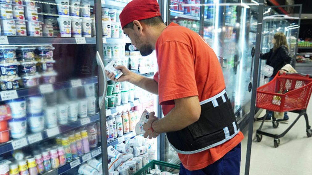 Cuánto recibirán de aguinaldo en junio de 2024 los empleados de comercio.