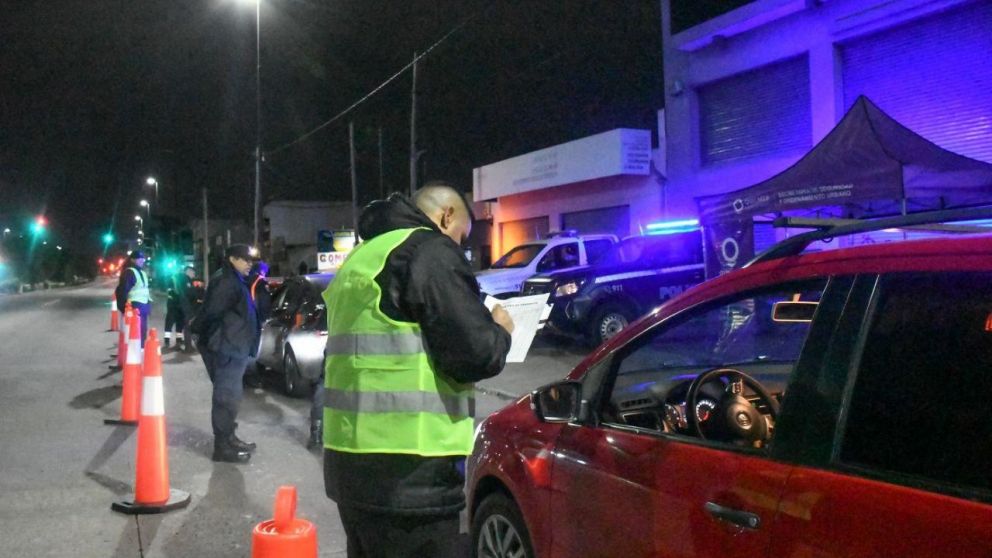 Operativo vehicular en Quilmes: siete autos demorados