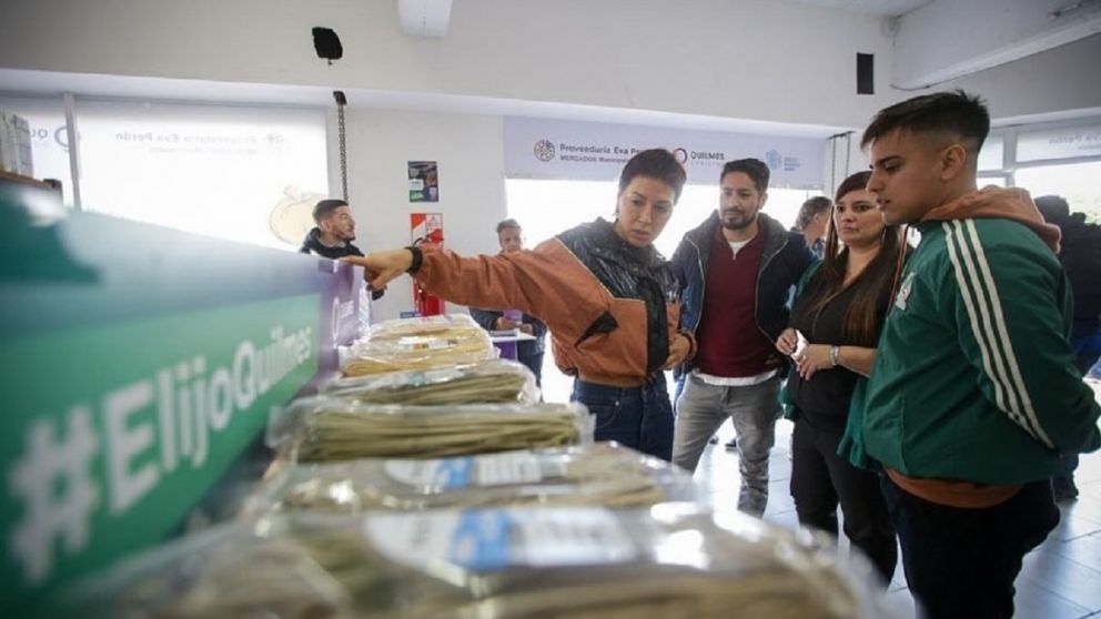 Presentaron la tarjeta "Somos Quilmes Solidaria"