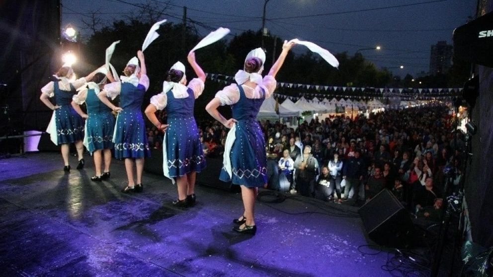 Destacan el "éxito" de la Fiesta de las Colectividades de Quilmes