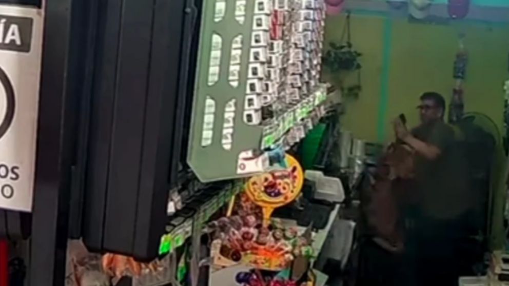 Un kiosquero fue víctima de un intento de robo y le dispararon a matar: "Me salvó un paquete de chicles"