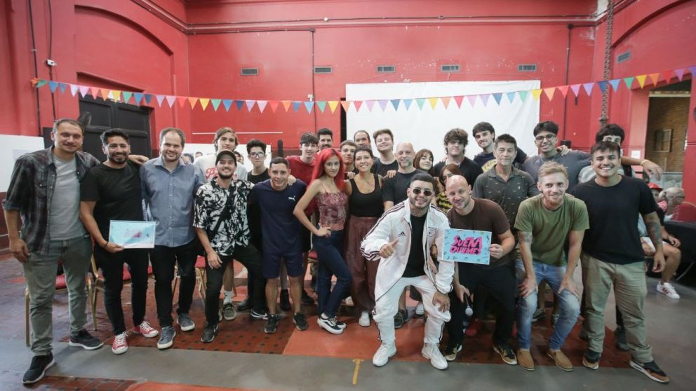 Mayra Mendoza se juntó con artistas de Quilmes