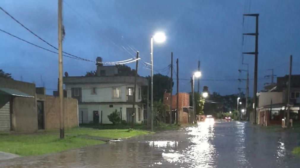 ALERTA roja en el AMBA por la tormenta SUPERCELDA