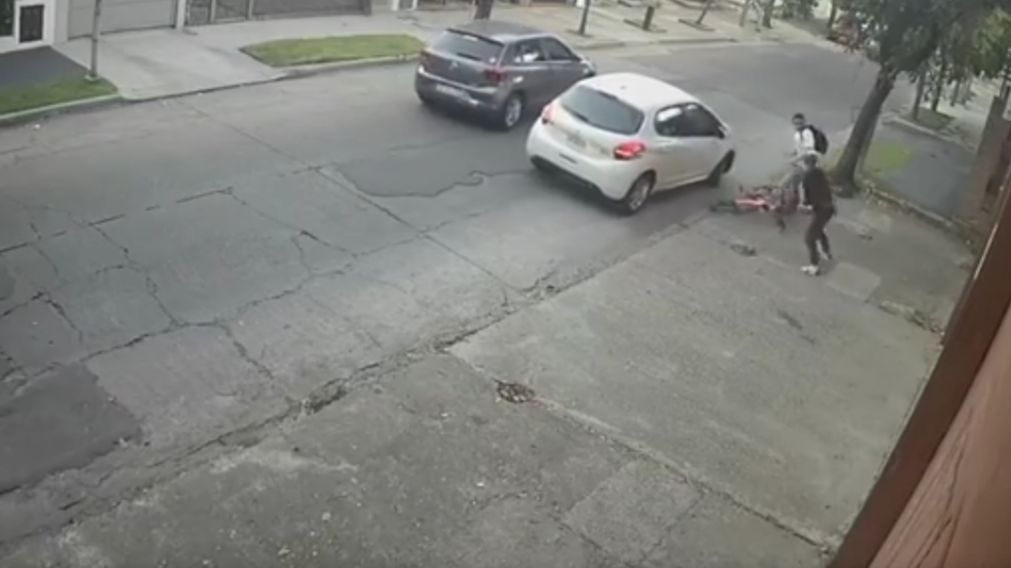 Mor�n: un joven se resisti� al robo de su celular y le pegaron un tiro en la espalda