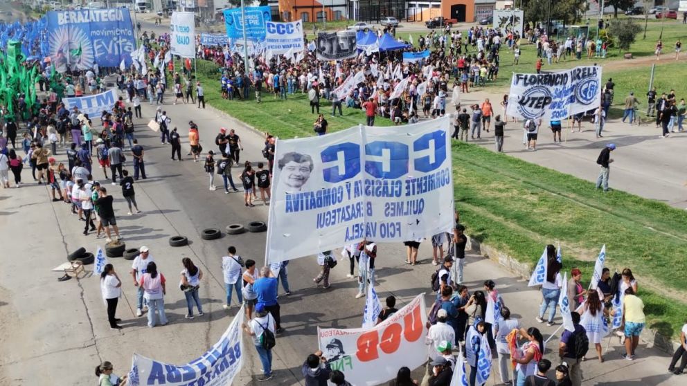 Movimientos sociales se manifiestaron en el Tri�ngulo de Bernal y en el Cruce Varela