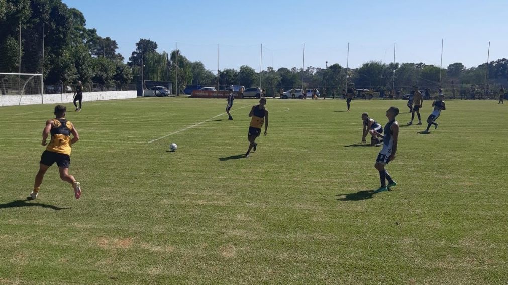 Quilmes le ganó 1 a 0 a Comunicaciones en el segundo amistoso