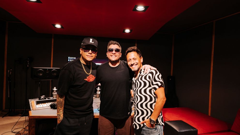 La K�onga hace historia en V�lez y lanza "Amantes o desconocidos" junto a Uriel Lozano y Dami�n C�rdoba