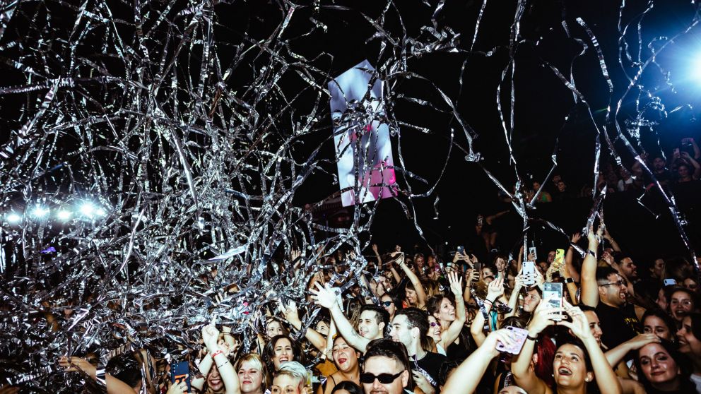 “Fiestival”: la nueva movida que mezcla el baile del boliche con el pogo del recital