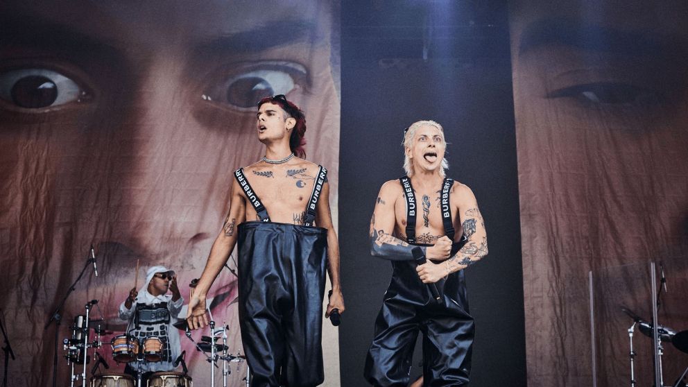 El elogio de Ed OBrien, guitarrista de Radiohead, a CA7RIEL & Paco Amoroso tras su explosivo show en Glastonbury