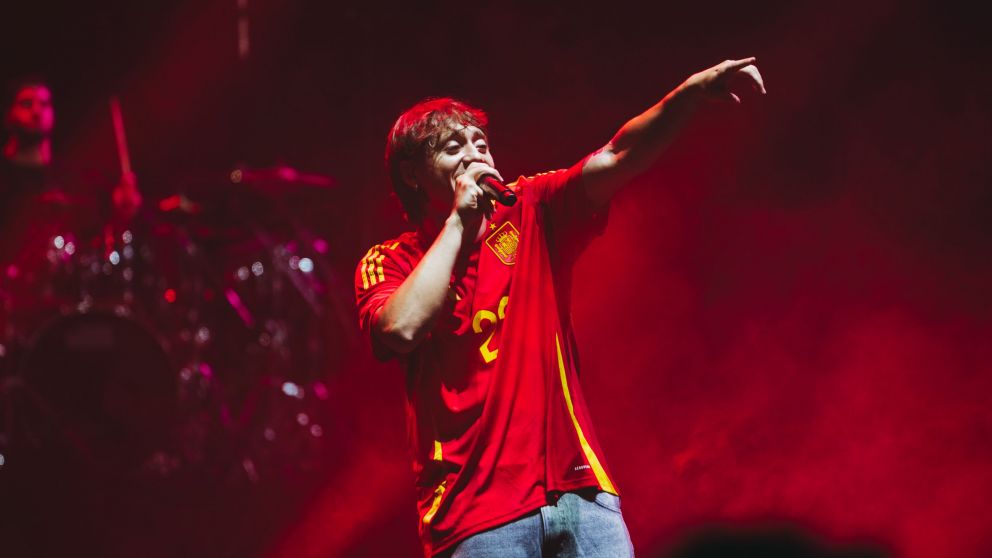 Paulo Londra arrancó su gira 2025 con entradas agotadas en España y más de 60 mil vendidas en México