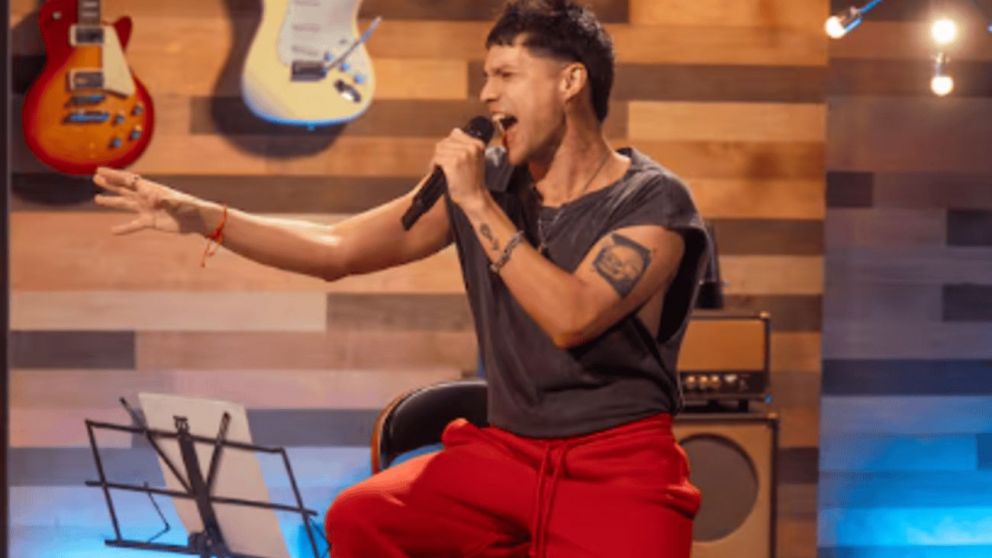 Quién es Alan Lez, el participante de "La Voz Argentina 2025" que emocionó a todos con un clásico de Queen