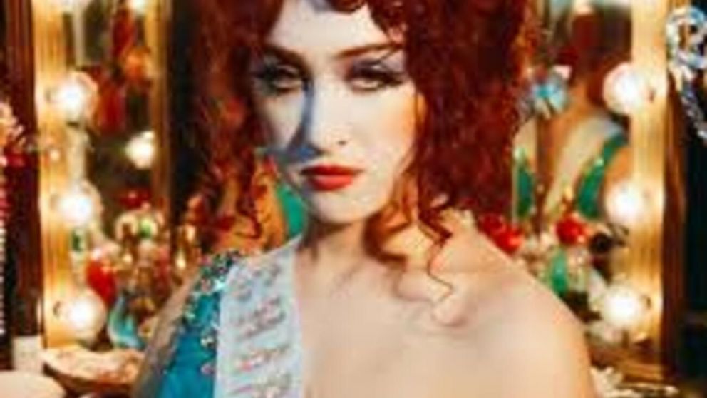 Chappell Roan: la estrella del pop que llega al Lollapalooza Argentina 2026 con una fortuna millonaria