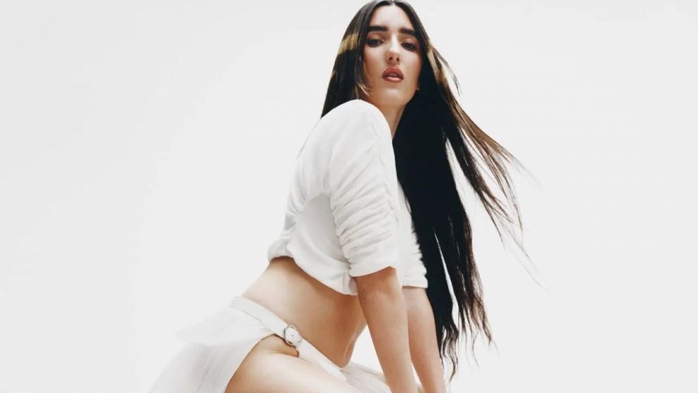 Judeline, la estrella del pop alternativo español, se une con el productor Sega Bodega en "PIKI"