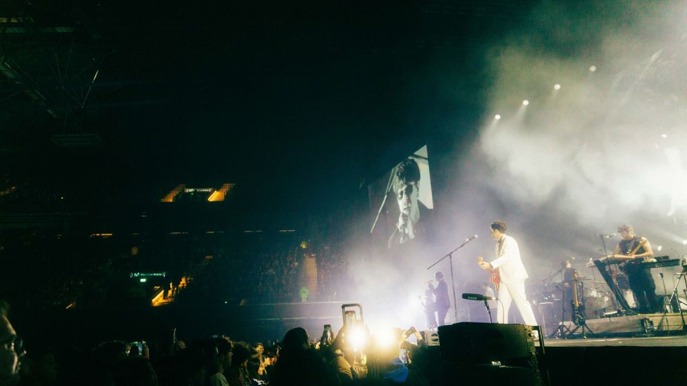 Así fue el debut de Bandalos Chinos en el Movistar Arena con invitados de lujo