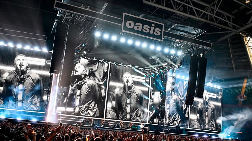 Tragedia en un show de Oasis en Londres: un espectador murió tras caer de una grada