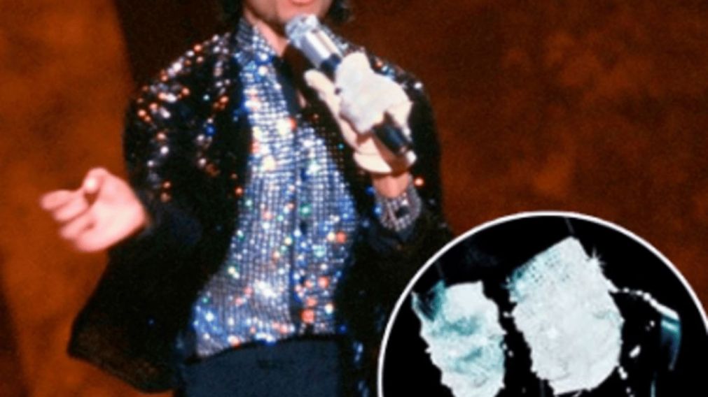 Subastaron unas medias usadas por Michael Jackson en un show de 1997
