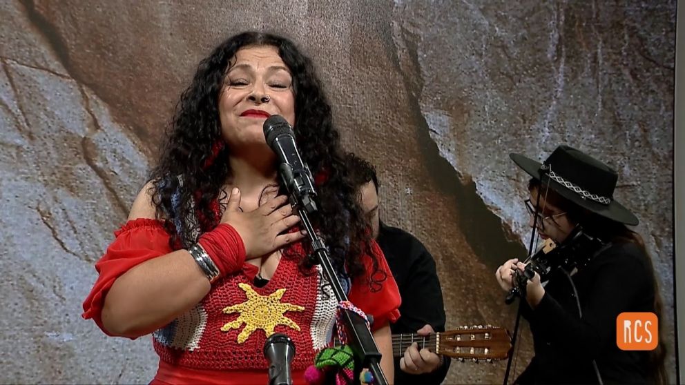 Candela Mazza en CM: raíces santiagueñas, identidad y música desde el corazón