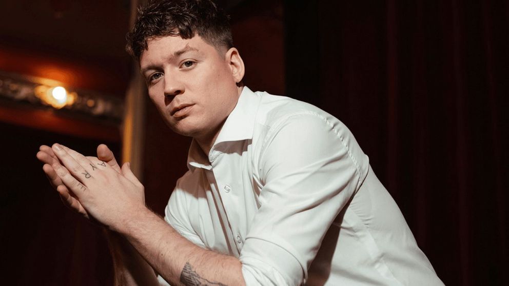 Emanero lanza "La Traici�n", su primera balada y cortina oficial de la nueva telenovela de Telefe