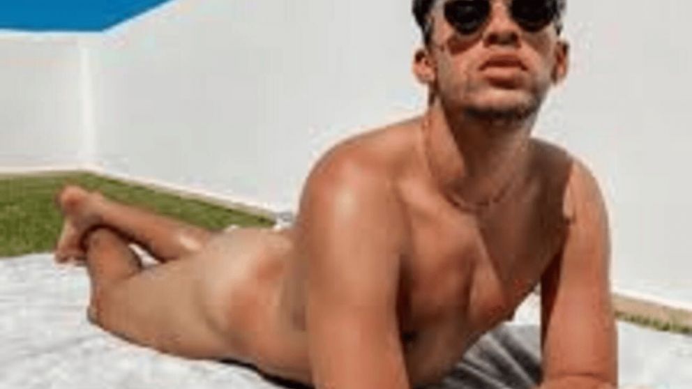 Bad Bunny, entre los hombres más sexys de la historia según Harpers Bazaar