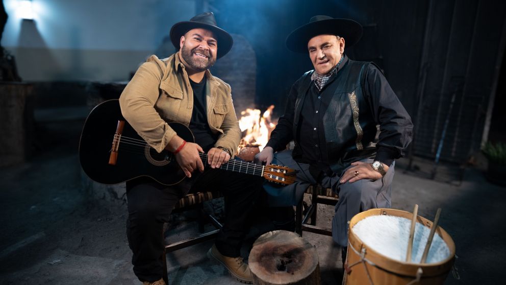 Juan Fuentes presenta "Zamba de la Higuera" junto al Chaqueño Palavecino