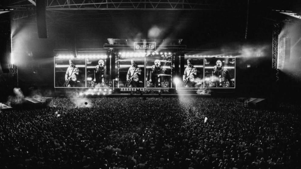 Oasis volvió a los escenarios tras 16 años: los hermanos Gallagher sellaron su reconciliación a pura música