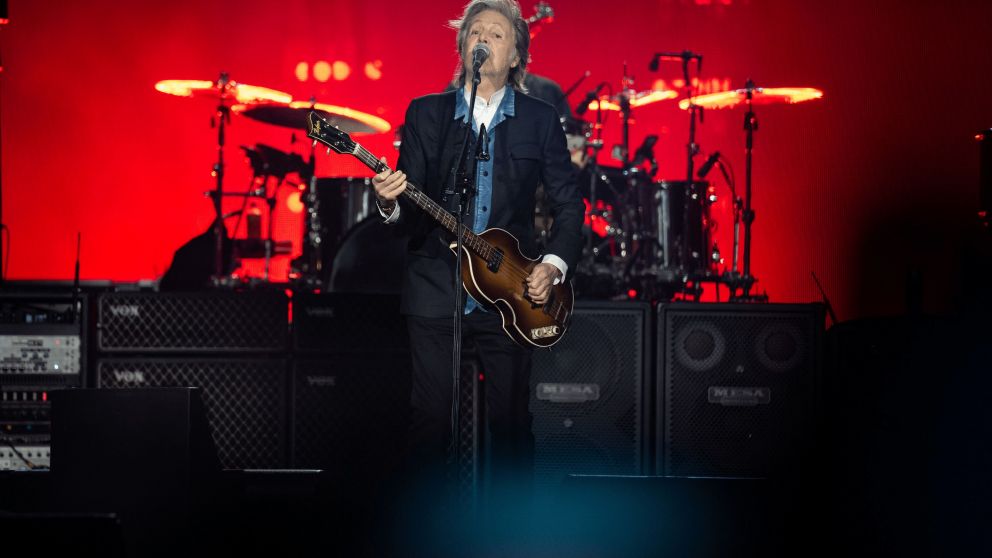 Paul McCartney fue N°1 en Reino Unido con "Flowers in the Dirt" en 1989