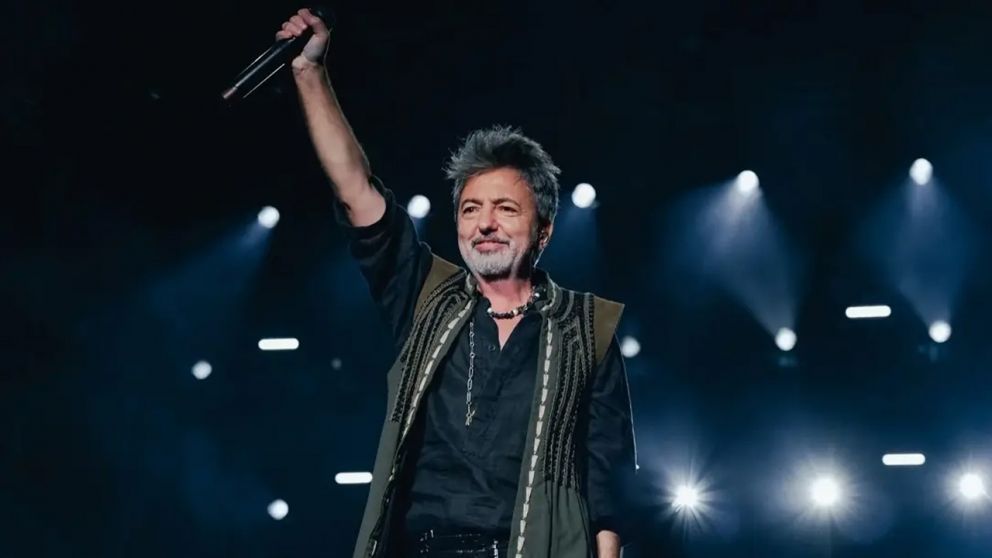 Adrián Dárgelos fue premiado en la UNC, defendió a Cristina Kirchner y criticó al gobierno de Milei: "Marginales"